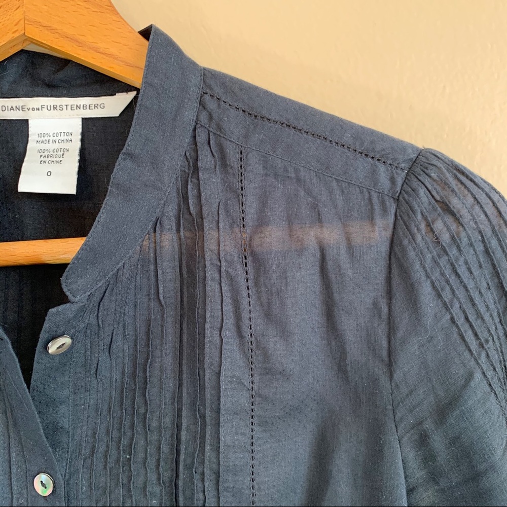 Diane von Furstenberg Black Blouse button fitted 0 - Picture 4 of 6